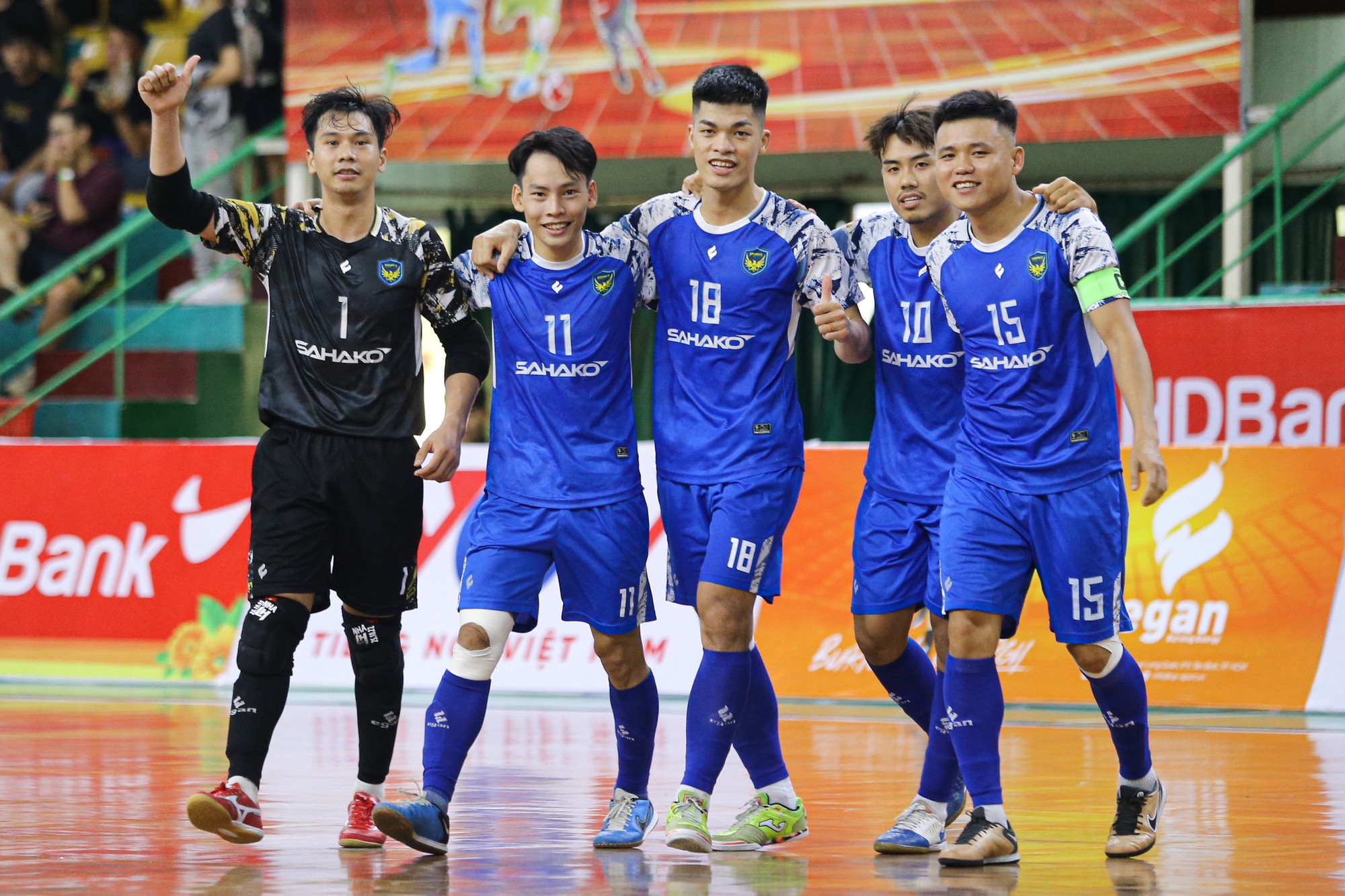 Giải futsal HDBank VĐQG 2023: “Ngựa ô” Hà Nội bị cản bước