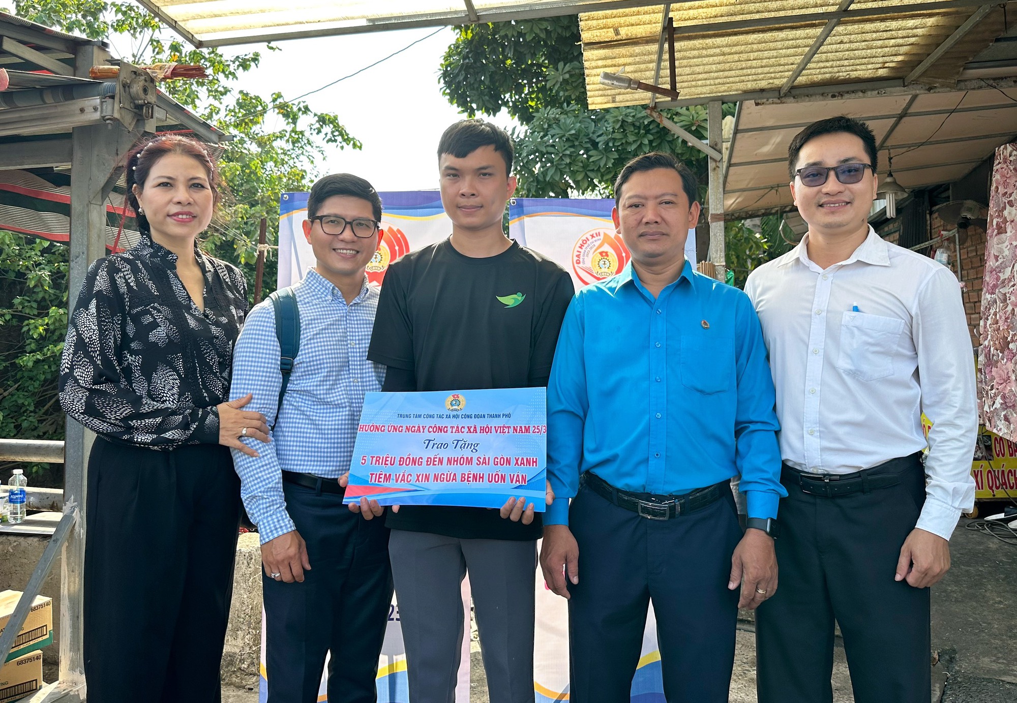 Hỗ trợ kinh phí tiêm vắc-xin cho Nhóm Sài Gòn Xanh