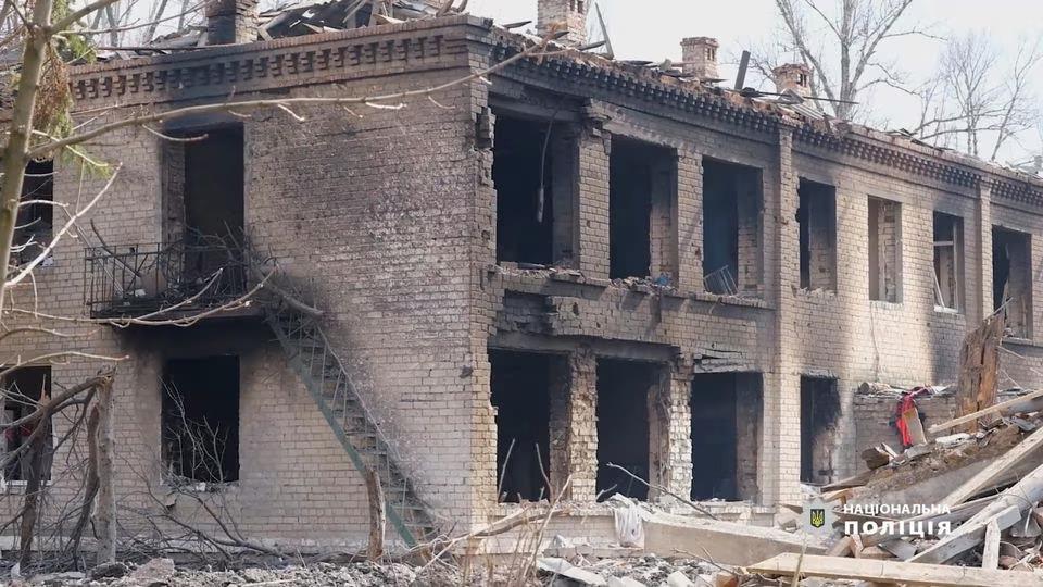 Ukraine tuy&ecirc;n bố về c&aacute;c mặt trận khốc liệt nhất, viện trợ mới đồng loạt đổ về - Ảnh 1.