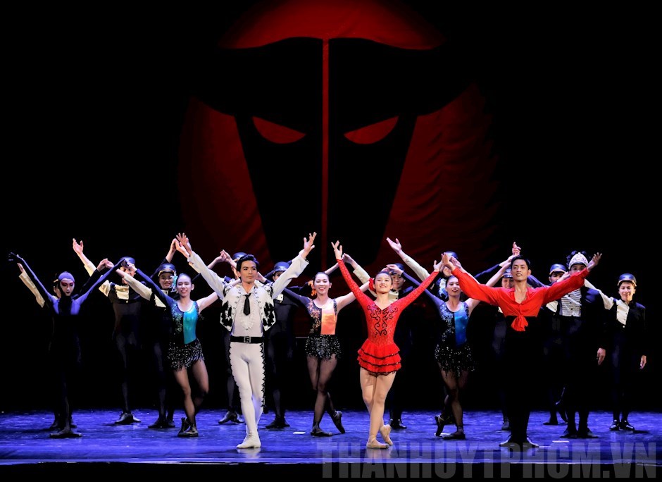 Tổ kh&uacute;c ballet Carmen ra mắt kh&aacute;n giả TP HCM - Ảnh 2.