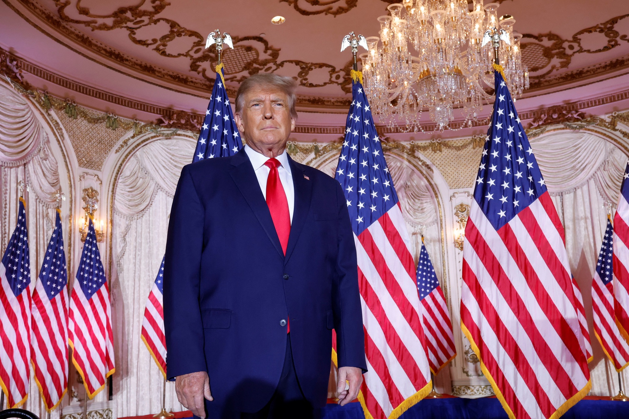 Ông Donald Trump phản ứng mạnh sau khi bị truy tố