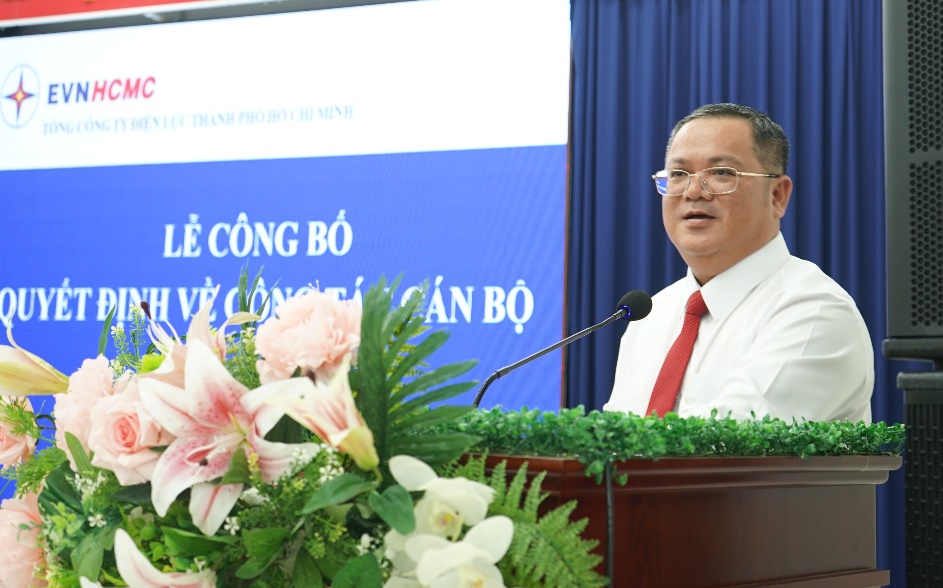 Bổ nhiệm gi&aacute;m đốc C&ocirc;ng ty Điện lực H&oacute;c M&ocirc;n - Ảnh 2.