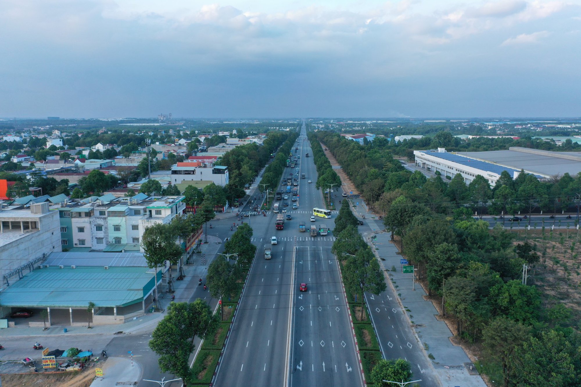 Hợp sức gỡ nút thắt dự án kết nối vùng - Ảnh 1.