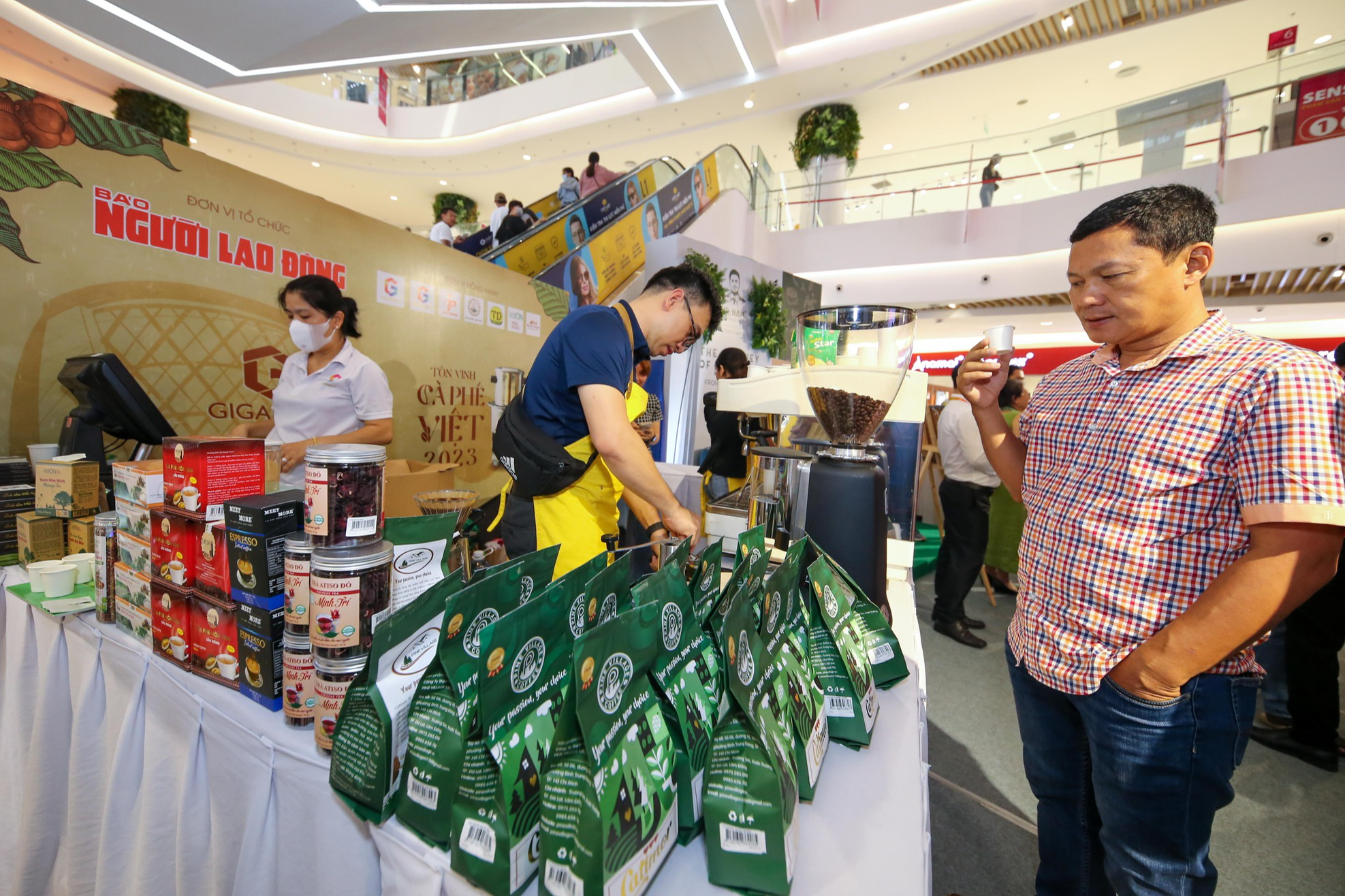 NGÀY HỘI TÔN VINH CÀ PHÊ VIỆT: Cơ hội thưởng thức miễn phí hàng loạt thương hiệu cà phê nổi tiếng - Ảnh 1.