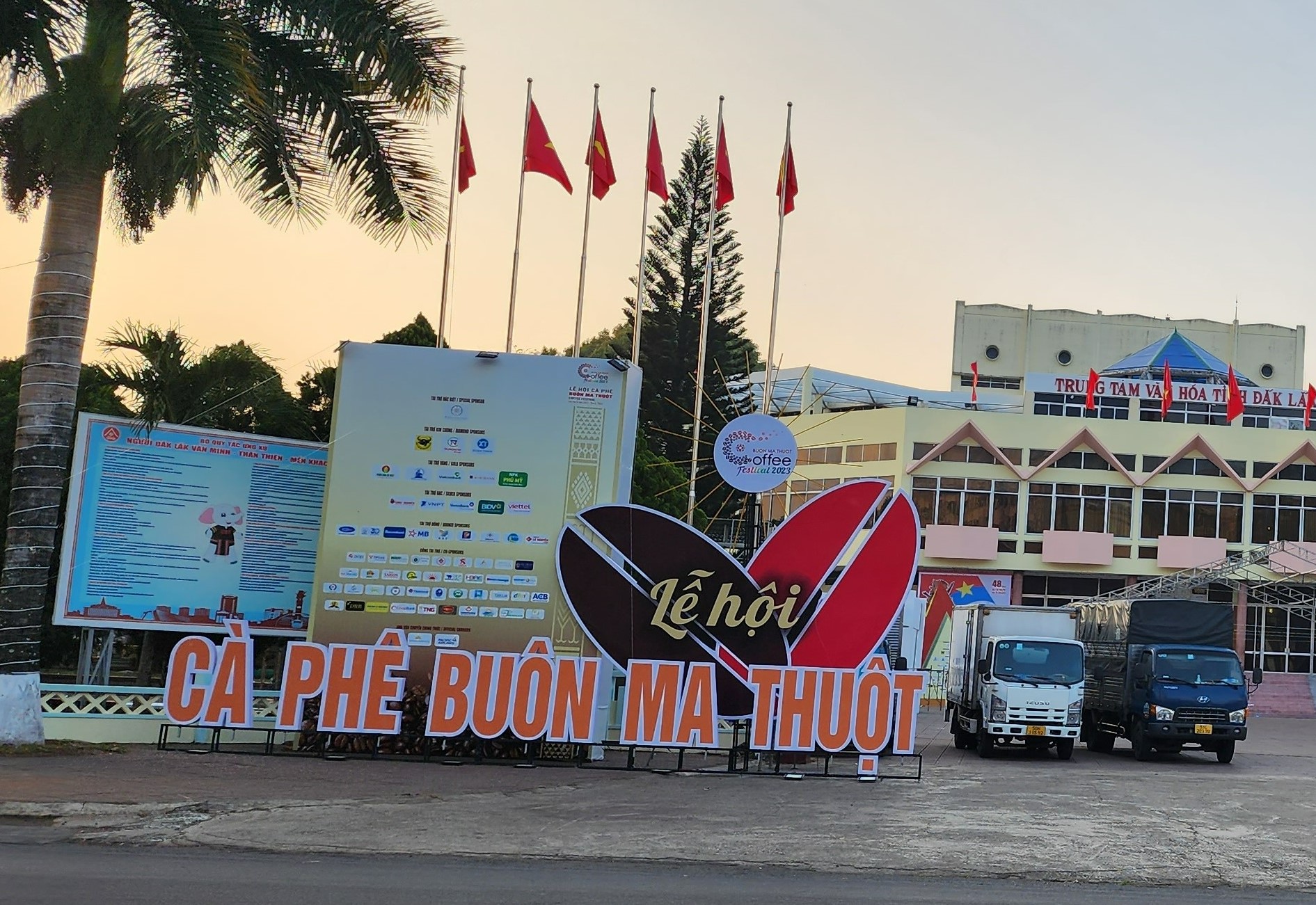 Buôn Ma Thuột kín phòng lưu trú trong lễ hội cà phê