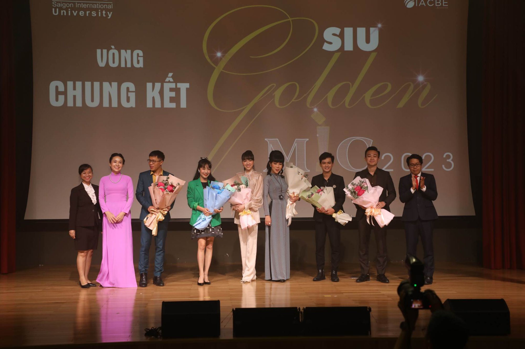 Tổ chức thành công cuộc thi Siu Golden Mic 2023 - Ảnh 7.