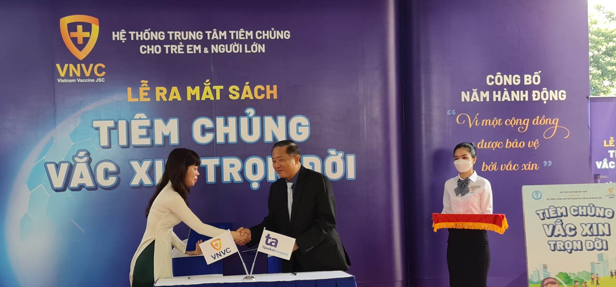 Phát động Năm hành động vì cộng đồng được bảo vệ bởi vắc-xin - Ảnh 2.
