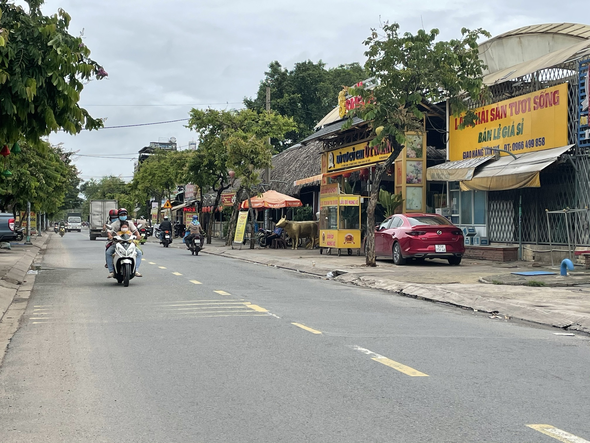 TP HCM: H&oacute;c M&ocirc;n muốn c&oacute; chợ đ&ecirc;m, phố đi bộ - Ảnh 1.
