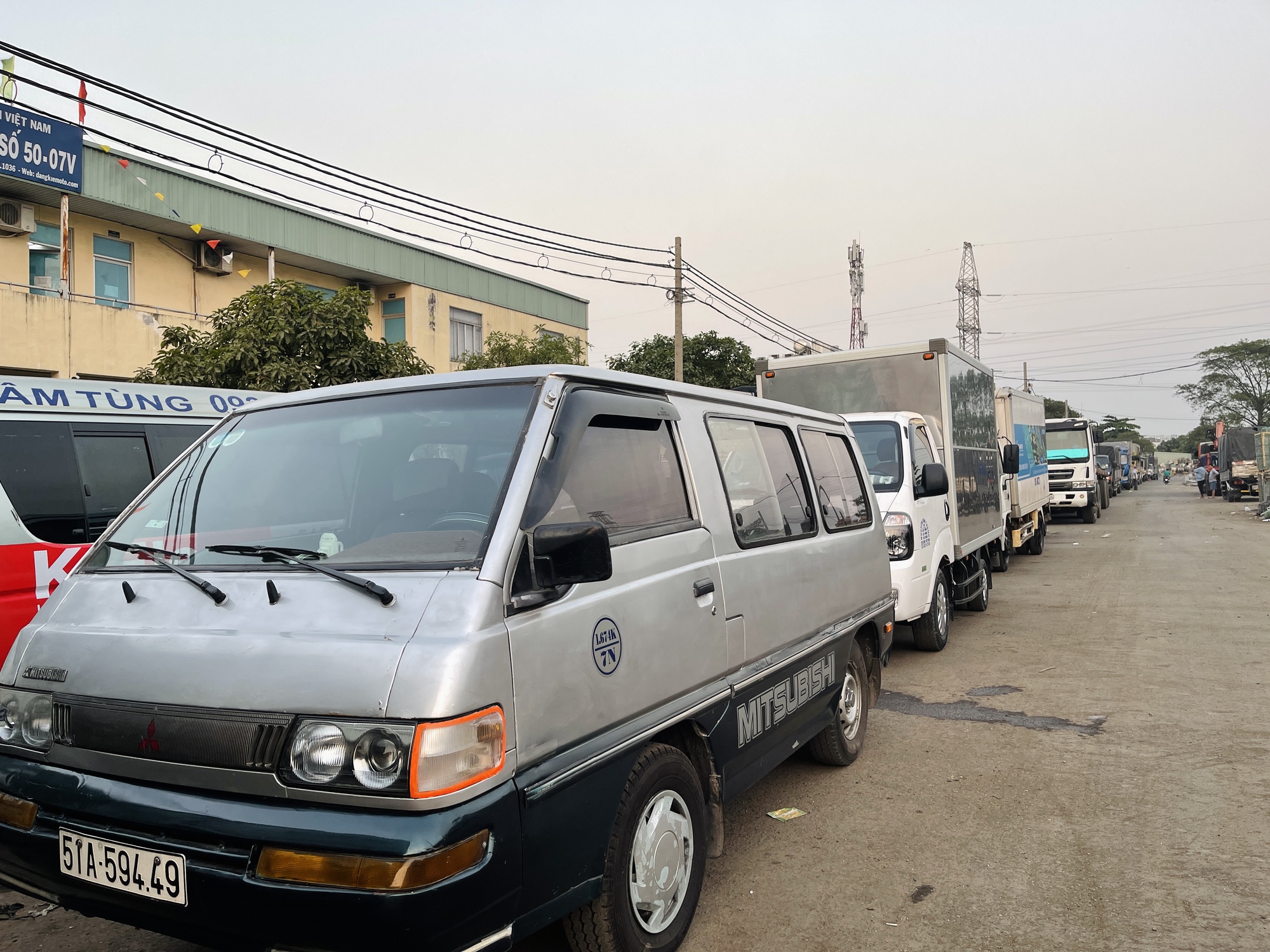 Cấp tốc giải tỏa ùn ứ đăng kiểm