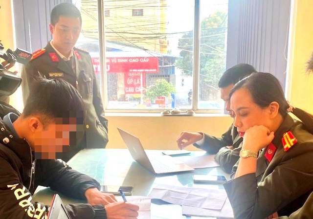 Triệu tập người kêu gọi chia sẻ thông tin sai sự thật liên quan tới quân nhân trên mạng xã hội
