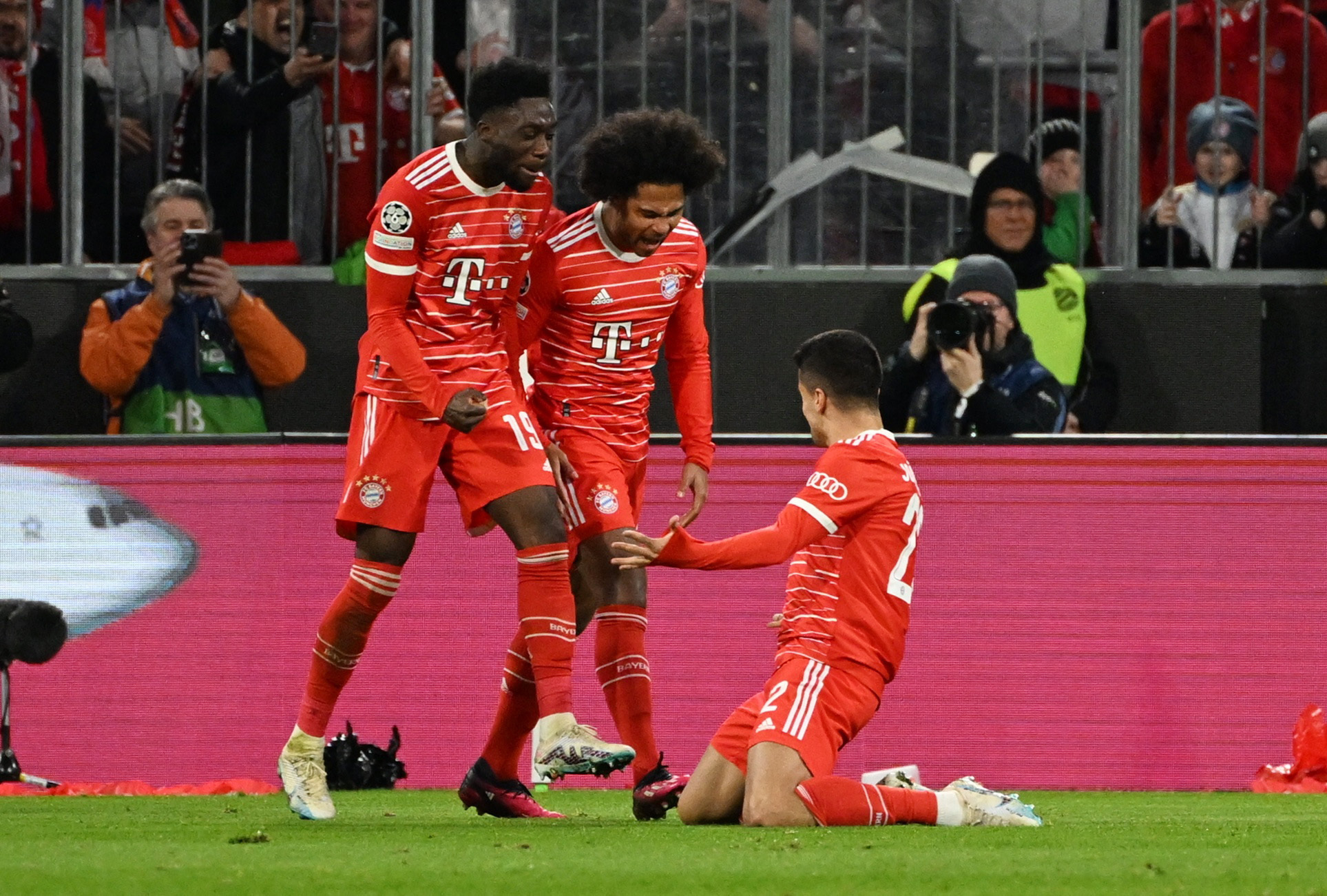 PSG thua thảm Bayern Munich ở Champions League - Ảnh 6.
