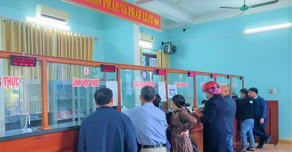 Quảng Bình: Giám đốc Văn phòng đăng ký đất đai huyện bất ngờ bị miễn nhiệm chức vụ