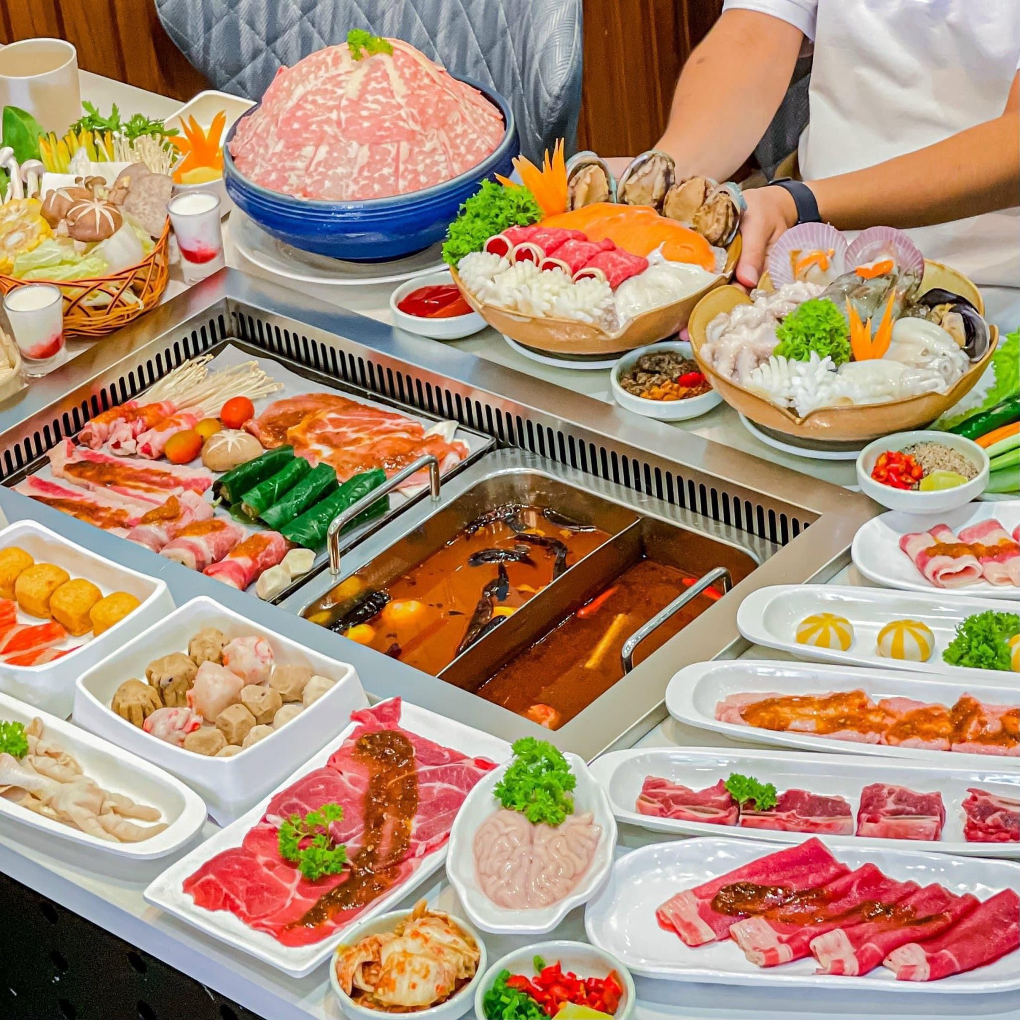 Ăn thỏa th&iacute;ch Buffet nướng, lẩu 70 m&oacute;n tại Ăn Được Ph&uacute;c - Ảnh 1.