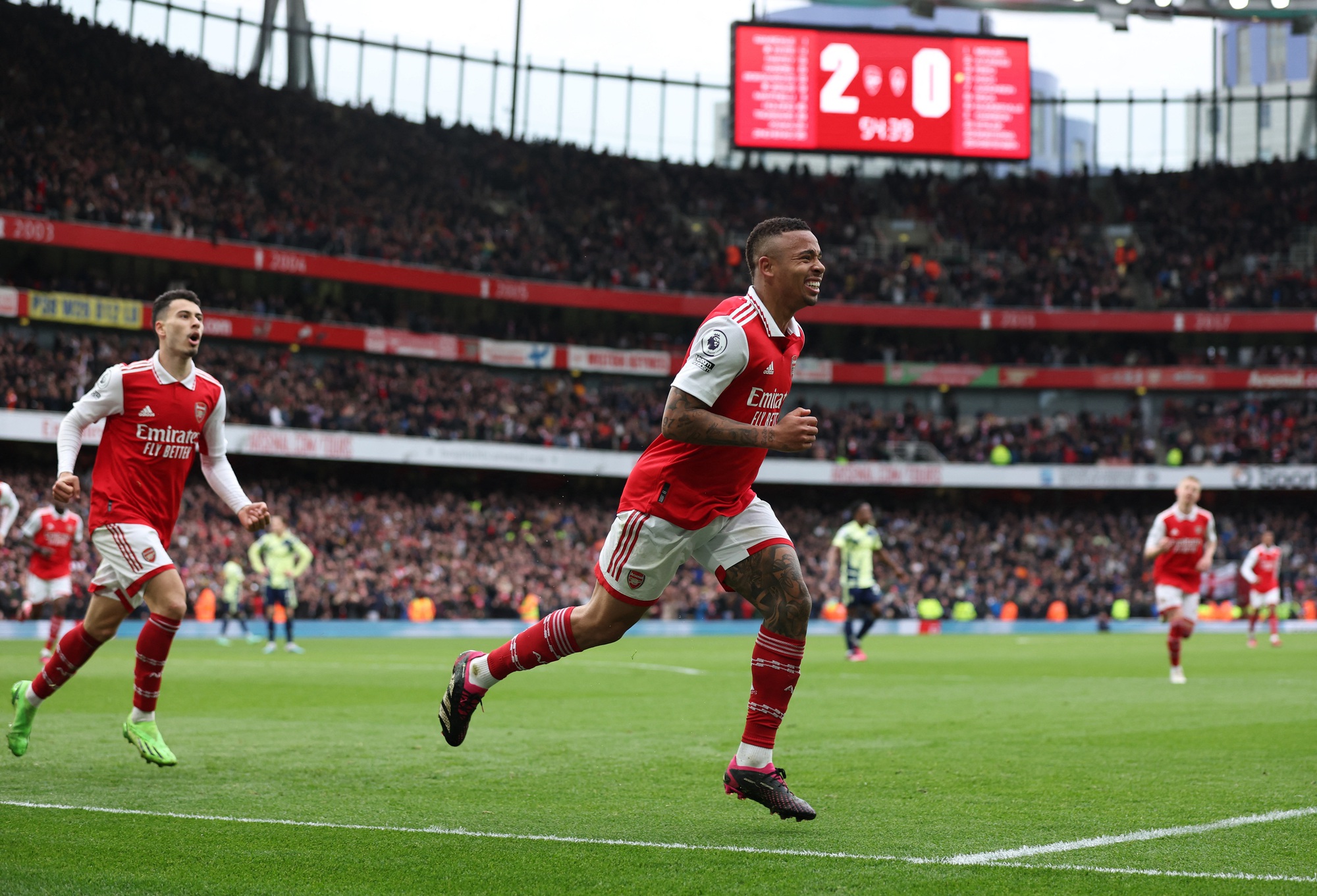 Đè bẹp Leeds United, Arsenal vững ngôi đầu Ngoại hạng Anh - Ảnh 4.