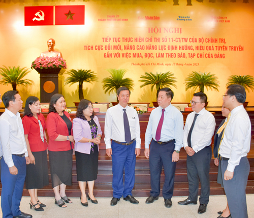 Th&ocirc;ng tin đến đảng vi&ecirc;n, nh&acirc;n d&acirc;n phải hiệu quả - Ảnh 1.