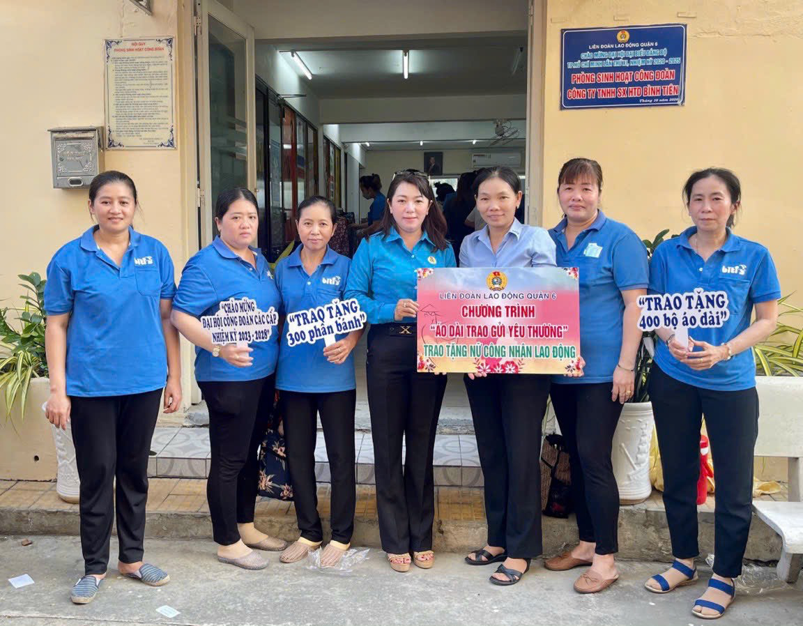Tôn vinh nét đẹp áo dài Việt