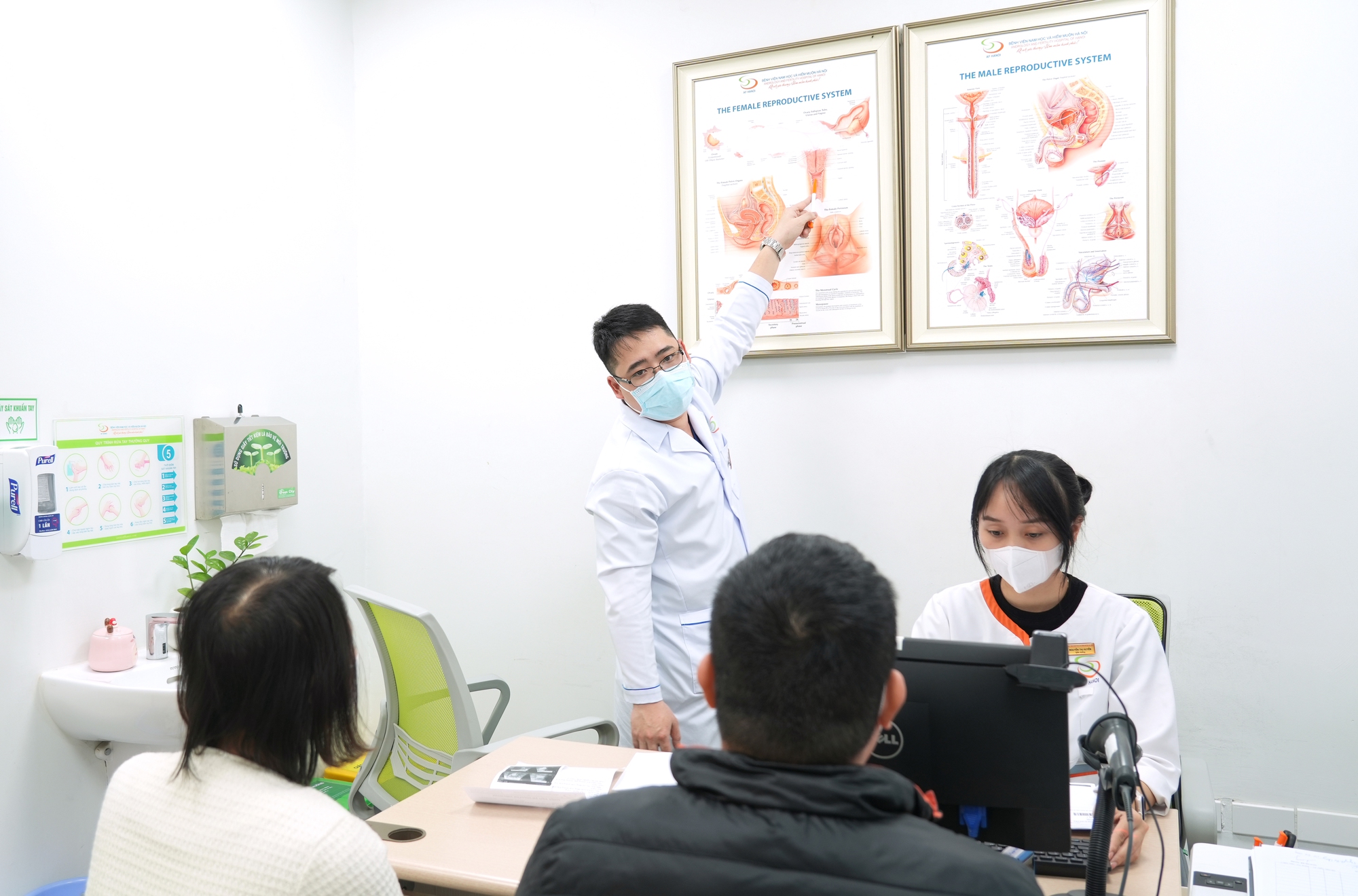 Hỗ trợ các cặp vợ chồng hiếm muộn trong hành trình tìm con
