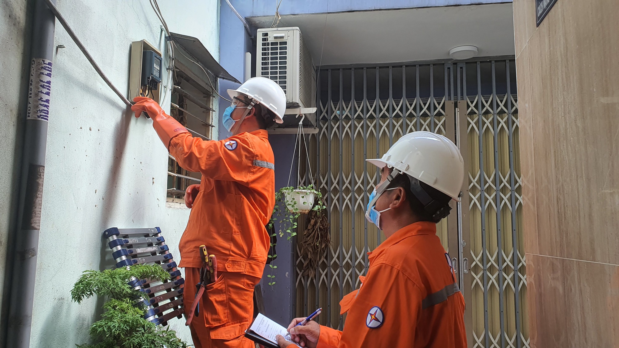 EVNHCMC đẩy mạnh công tác tiết kiệm điện bằng các giải pháp quyết liệt