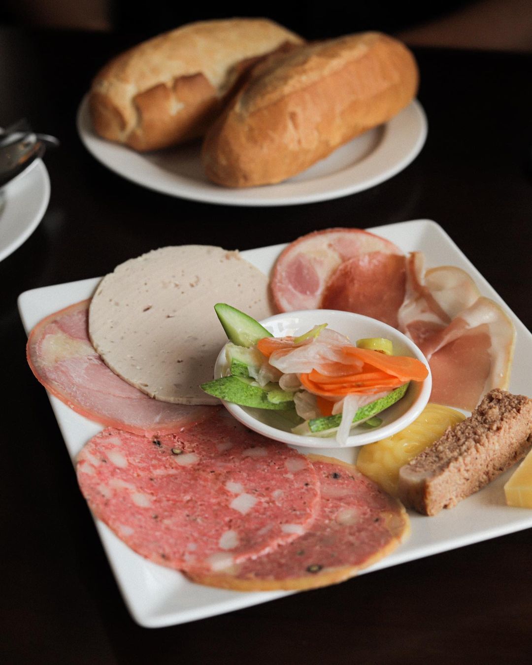 10 tiệm b&aacute;nh m&igrave; c&oacute; tuổi đời tr&ecirc;n 50 năm ở TP HCM - Ảnh 2.