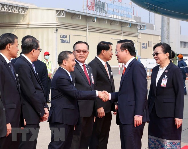 Chủ tịch nước V&otilde; Văn Thưởng đến Vientiane, bắt đầu thăm ch&iacute;nh thức L&agrave;o - Ảnh 9.