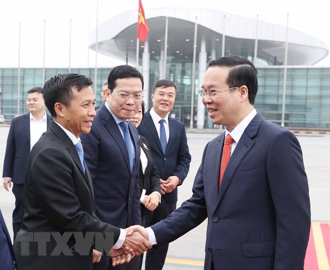 Chủ tịch nước V&otilde; Văn Thưởng đến Vientiane, bắt đầu thăm ch&iacute;nh thức L&agrave;o - Ảnh 5.