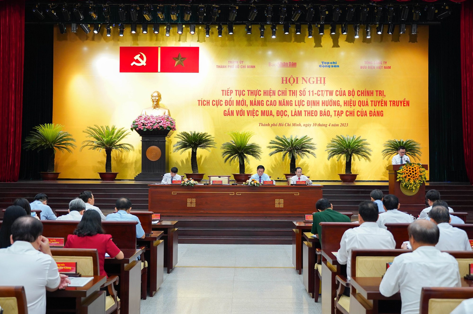 Luôn đổi mới, nâng chất lượng nội dung báo, tạp chí của Đảng - Ảnh 2.
