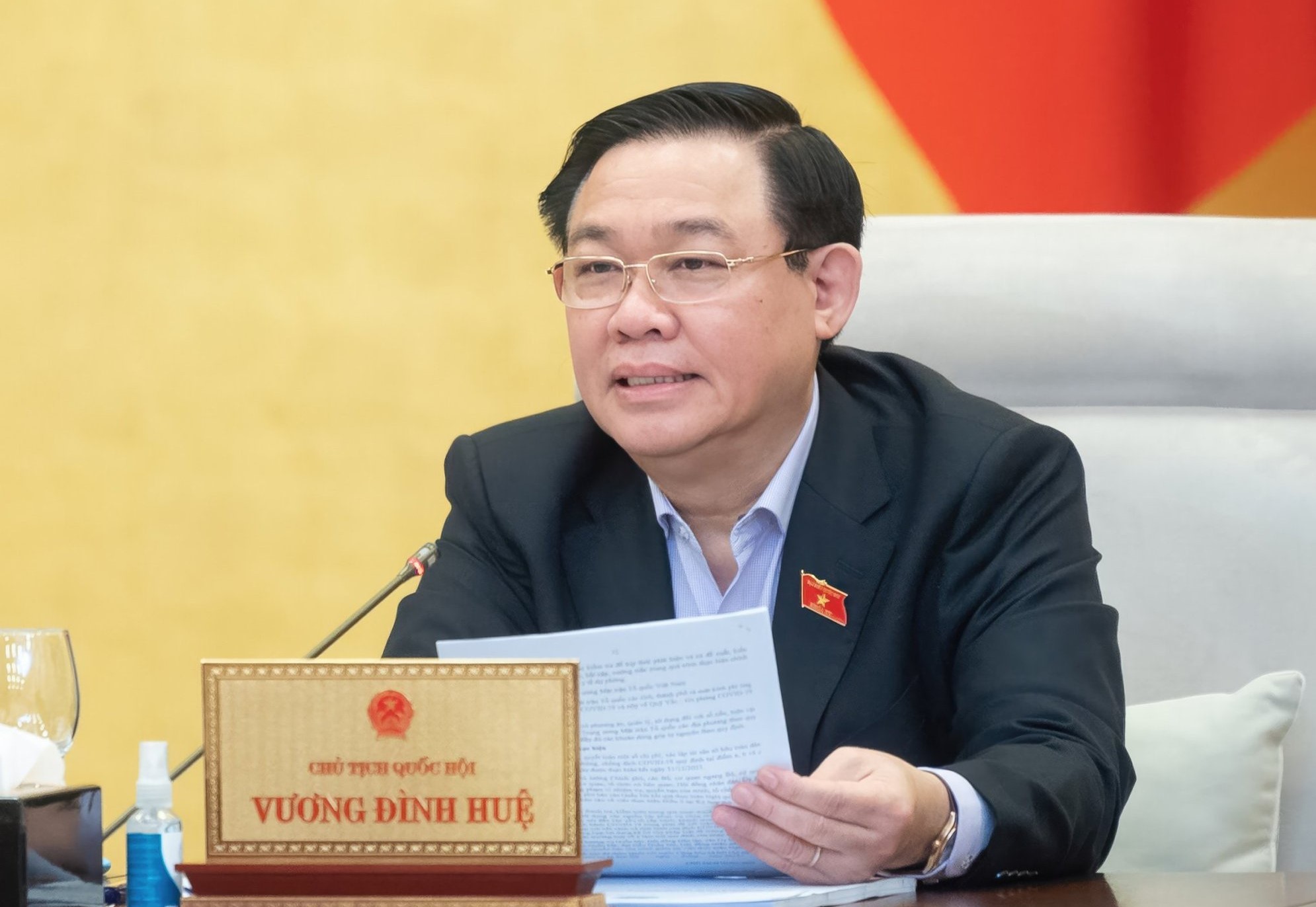 Vụ chuyến bay giải cứu và kit xét nghiệm Việt Á mờ nhạt trong báo cáo giám sát