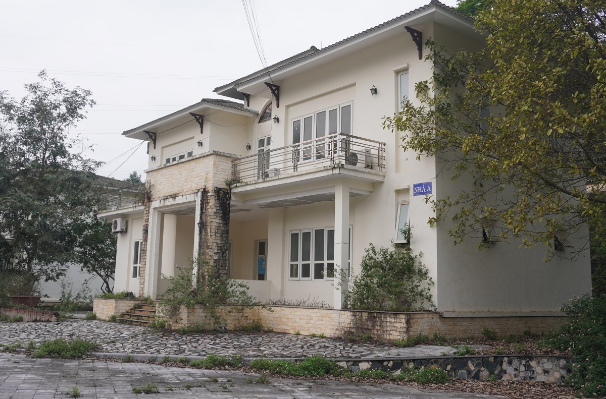 Trung tâm hội nghị 160 tỉ đồng bỏ không lâu ngày ở TP Thanh Hóa - Ảnh 12.