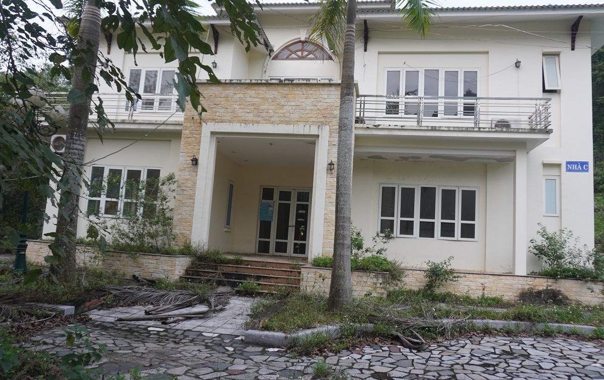 Trung tâm hội nghị 160 tỉ đồng bỏ không lâu ngày ở TP Thanh Hóa - Ảnh 13.