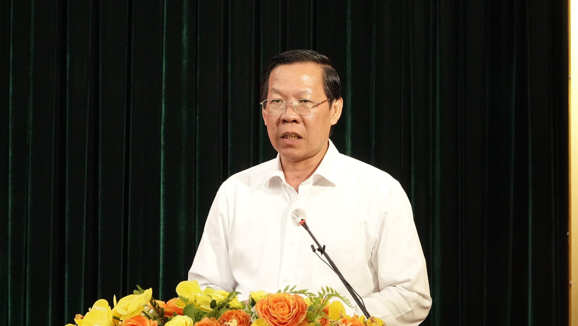 Chủ tịch UBND TP HCM: Quận 1 cần phát triển kinh tế đêm