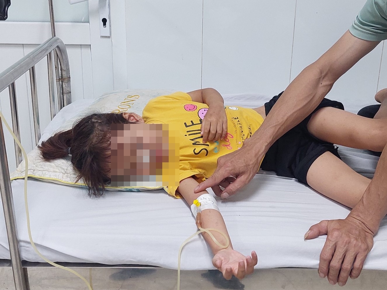 Lừa đảo lấy tiền rồi... xin lỗi, trả "vốn lẫn lãi" cho người mẹ có con mang trọng bệnh