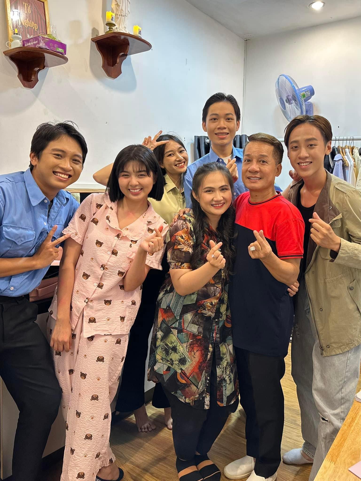 Minh Nhí, Ốc Thanh Vân thích thú với Xóm kịch - Ảnh 2.