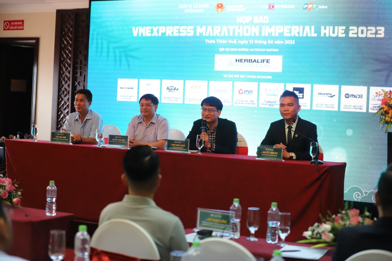 Hơn 10.000 vận động vi&ecirc;n tham gia giải chạy VnExpress Marathon Imperial Hue 2023 - Ảnh 1.