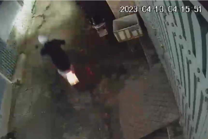 CLIP: Khổ chủ ngỡ ngàng "có camera nhưng không hiểu trộm vào kiểu gì"