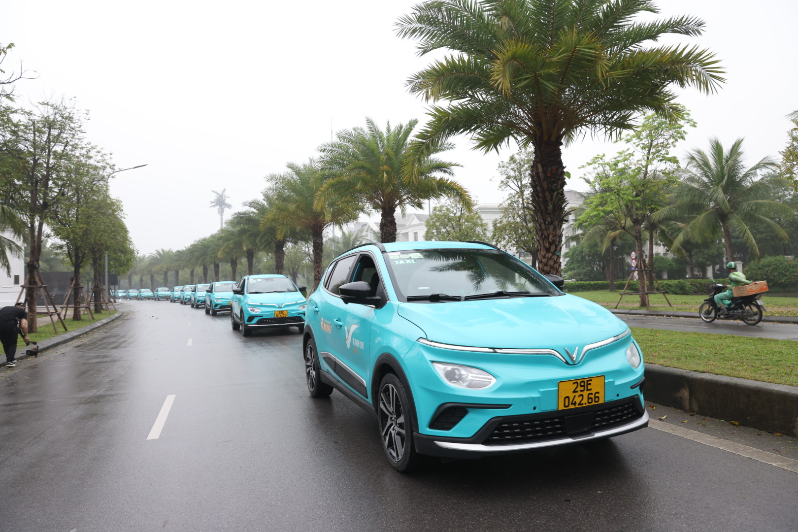 Taxi điện Xanh SM chính thức lăn bánh - Ảnh 2.