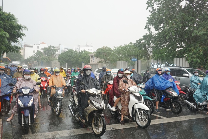 Thời tiết hôm nay: Nam Bộ có "mưa vàng" giải nhiệt trong 2 ngày cuối tuần