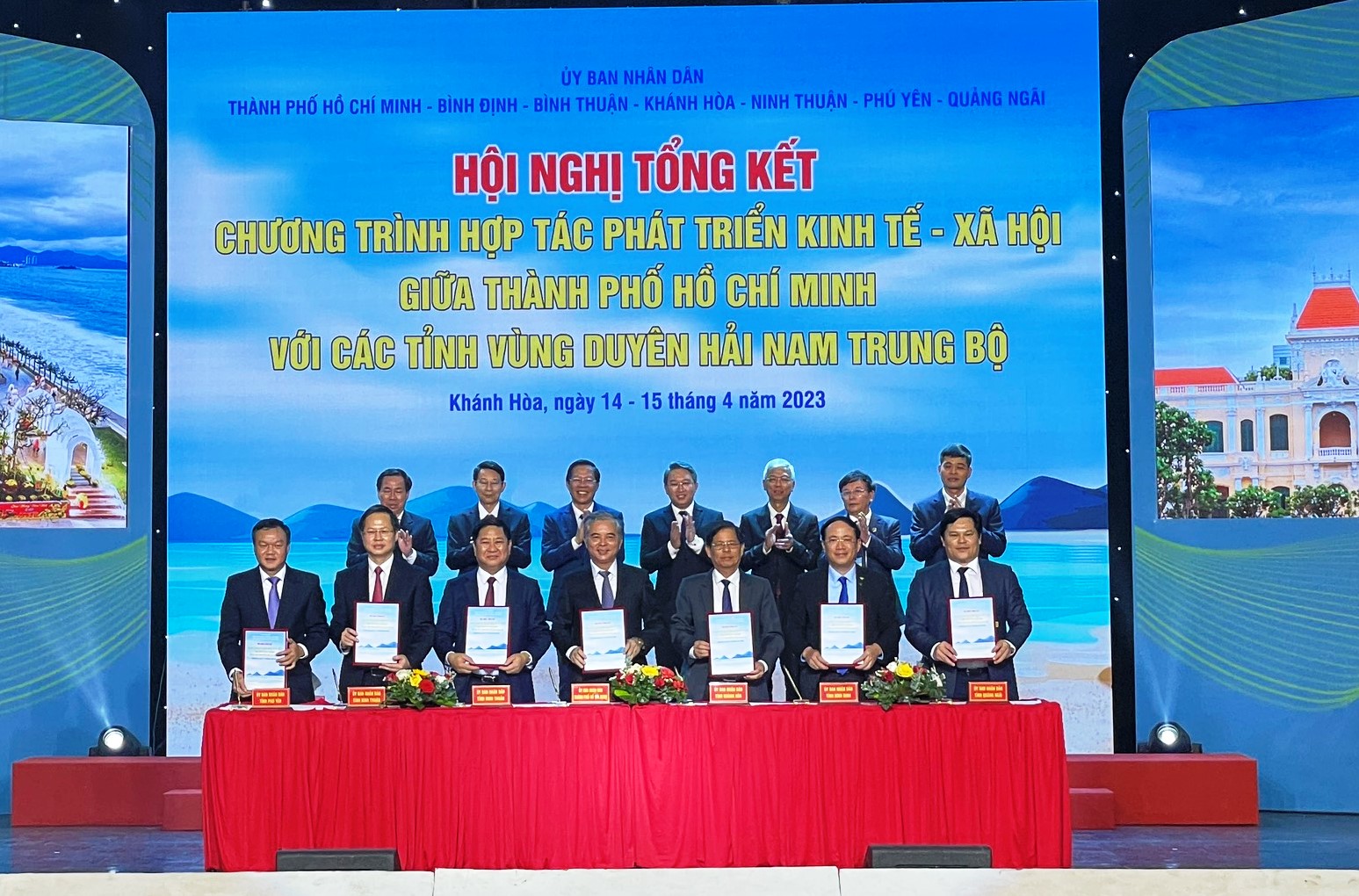 Ký kết hợp tác giữa TP HCM với 6 tỉnh duyên hải Nam Trung Bộ