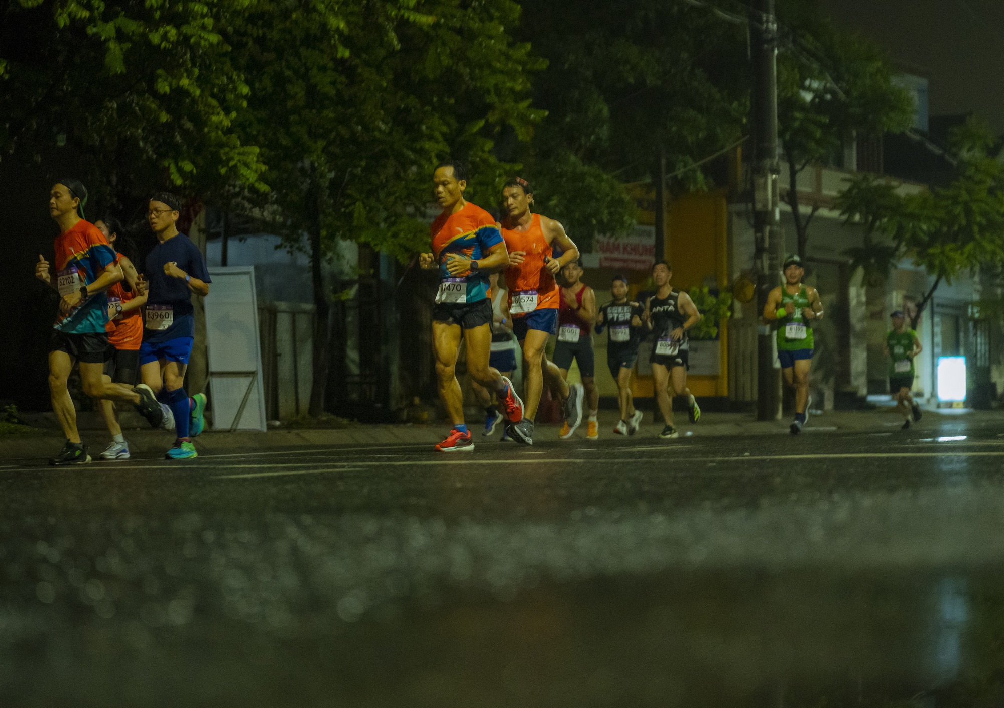 Huế n&aacute;o nhiệt với giải chạy VnExpress Marathon Imperial Hue 2023 - Ảnh 3.