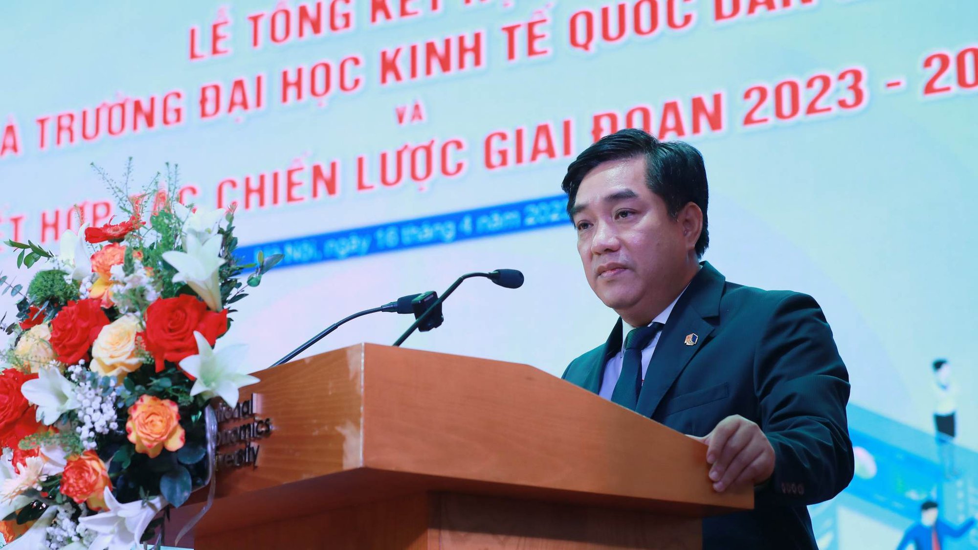 Tập đo&agrave;n Đ&egrave;o Cả k&yacute; kết hợp t&aacute;c chiến lược với Trường Đại học Kinh tế Quốc d&acirc;n - Ảnh 2.