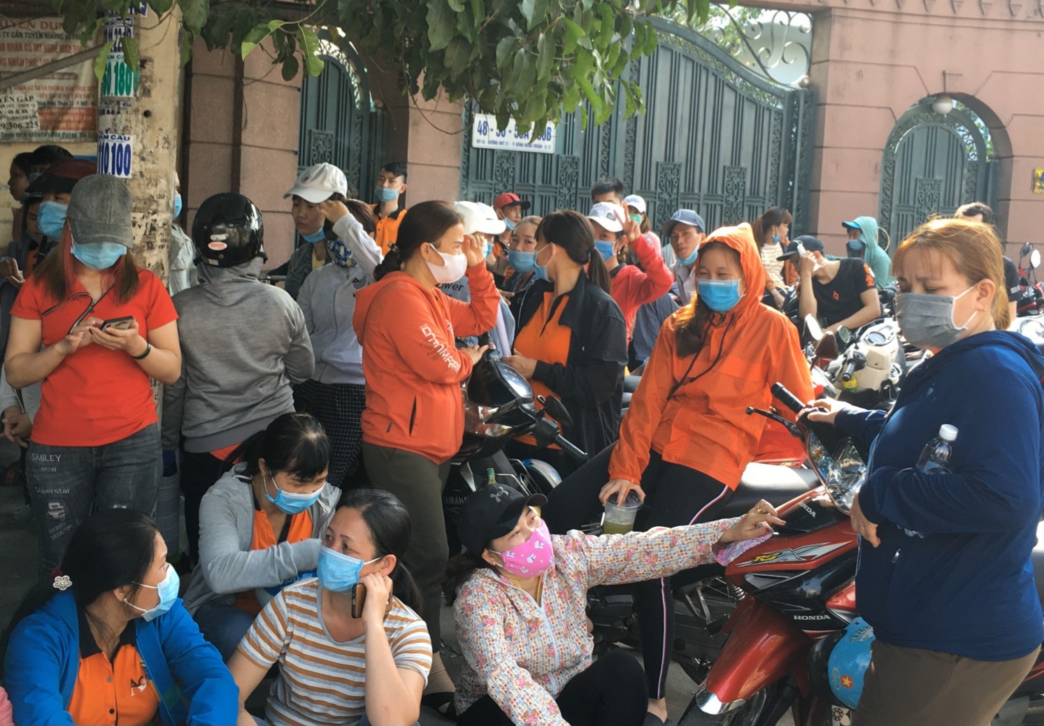 Tranh chấp do trừ lương tùy tiện - Ảnh 1.