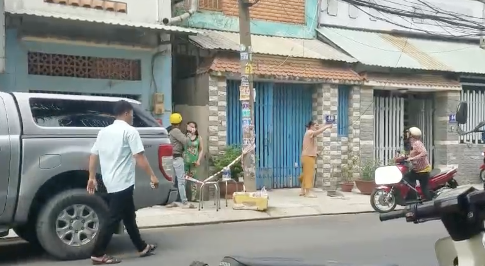 Vợ chết, chồng bị thương lúc nửa đêm trong phòng trọ ở Hóc Môn