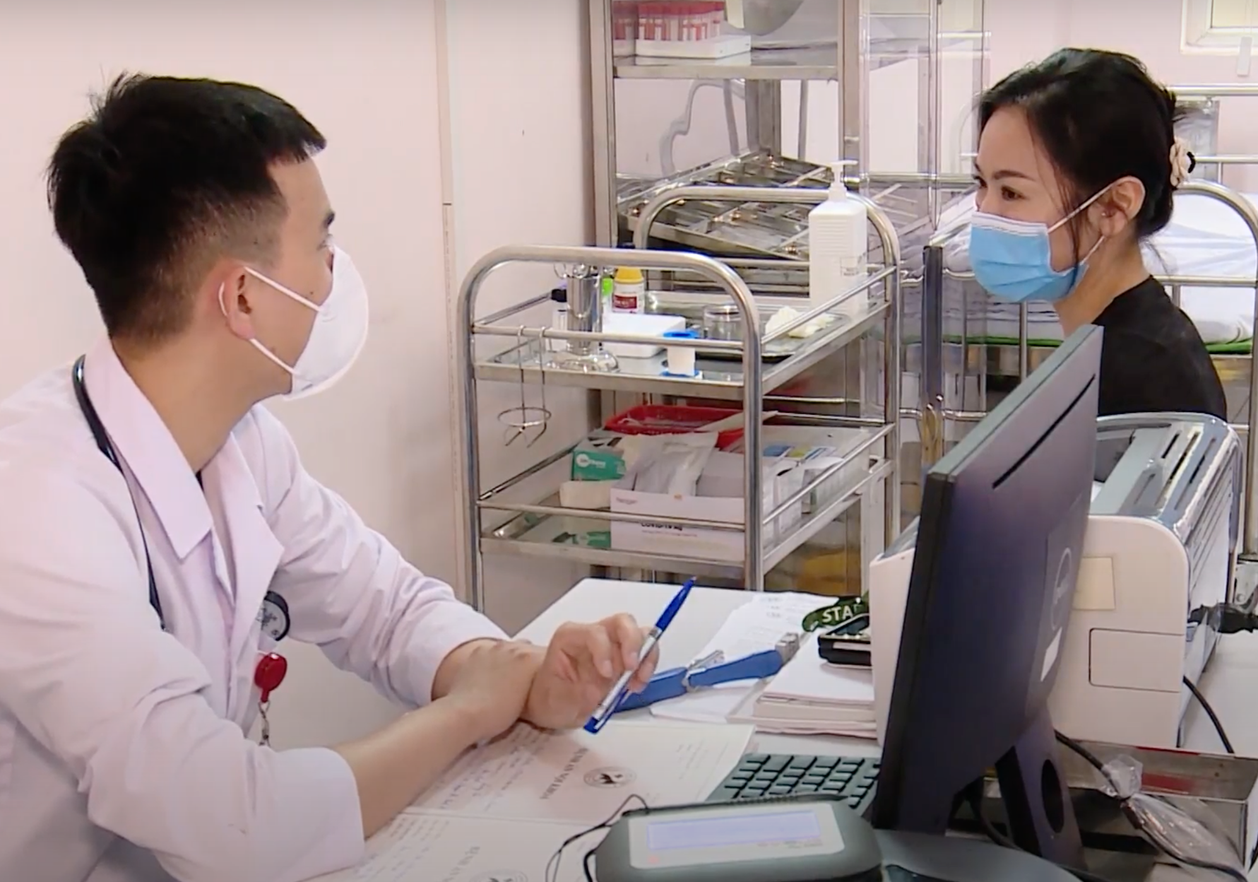 Dịch COVID-19 hôm nay: Số mắc tiếp tục tăng cao, thêm 1.031 ca nhiễm