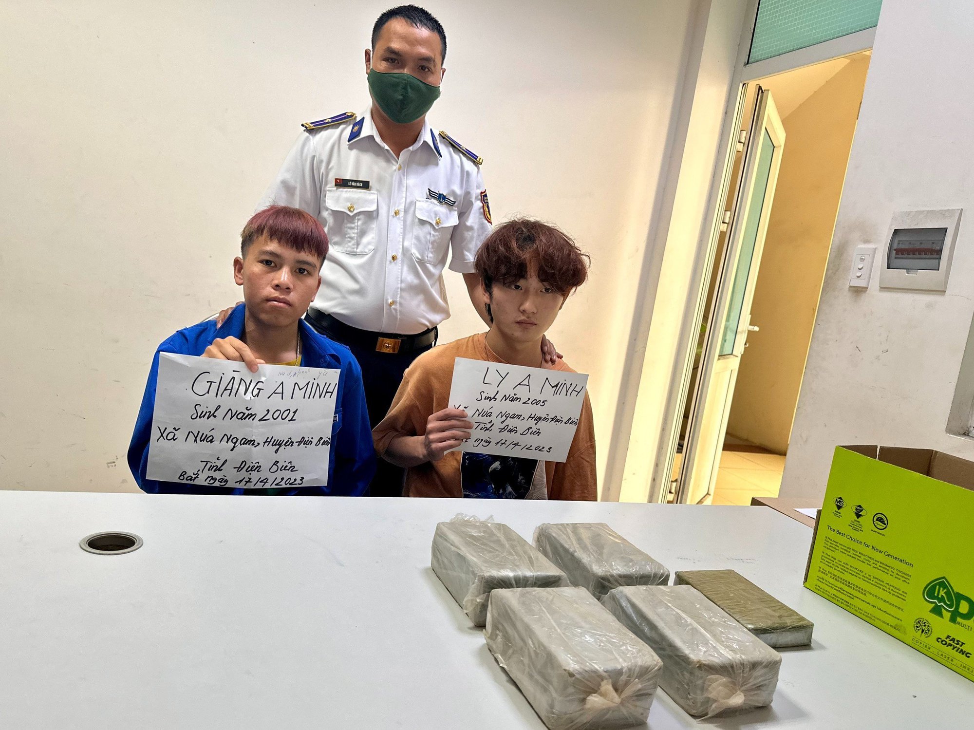 Ph&aacute; đường d&acirc;y ma t&uacute;y li&ecirc;n tỉnh, thu 9 b&aacute;nh heroin - Ảnh 4.