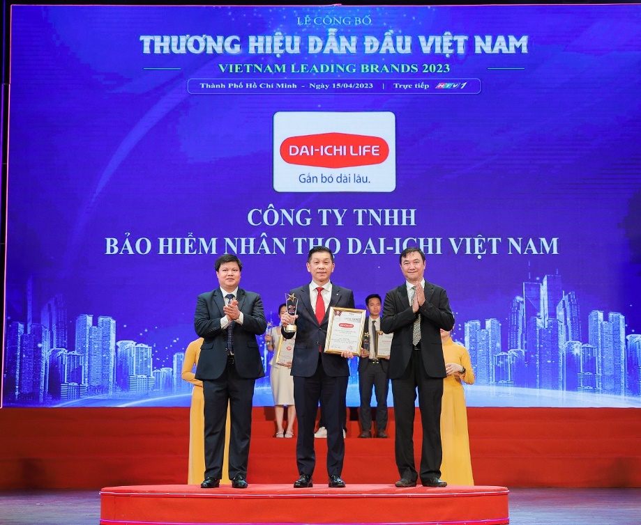 Dai-ichi Life Việt Nam đạt danh hiệu “Top 10 Thương hiệu Dẫn đầu Việt Nam 2023”