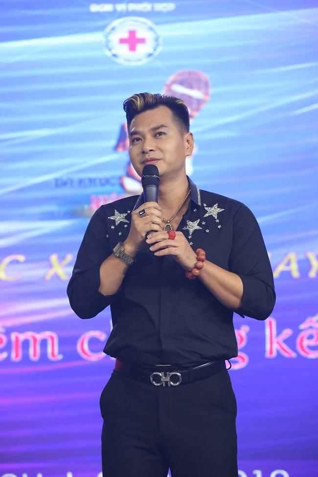 Ca sĩ Địa Hải l&agrave;m gi&aacute;m khảo cuộc thi h&aacute;t Dạ Kh&uacute;c Xưa v&agrave; Nay - Ảnh 3.