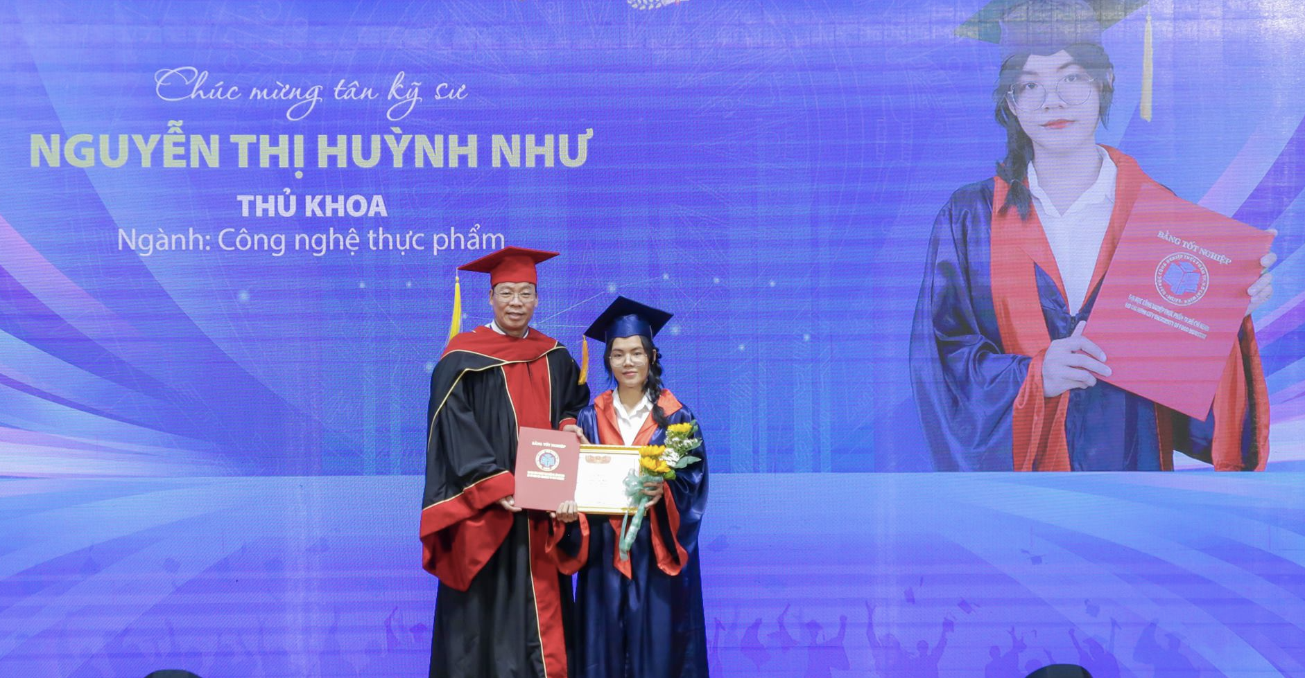 Hiệu trưởng ĐH dặn tân khoa đừng đợi thành công mới nghĩ đến báo đáp