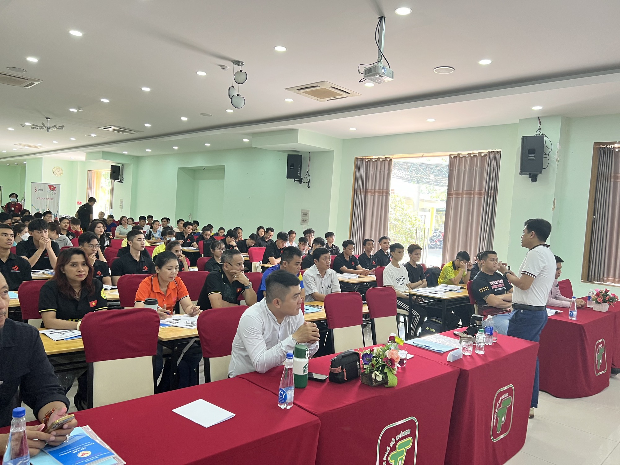 Li&ecirc;n đo&agrave;n Muay TP HCM tổ chức tập huấn ph&ograve;ng chống Doping - Ảnh 1.