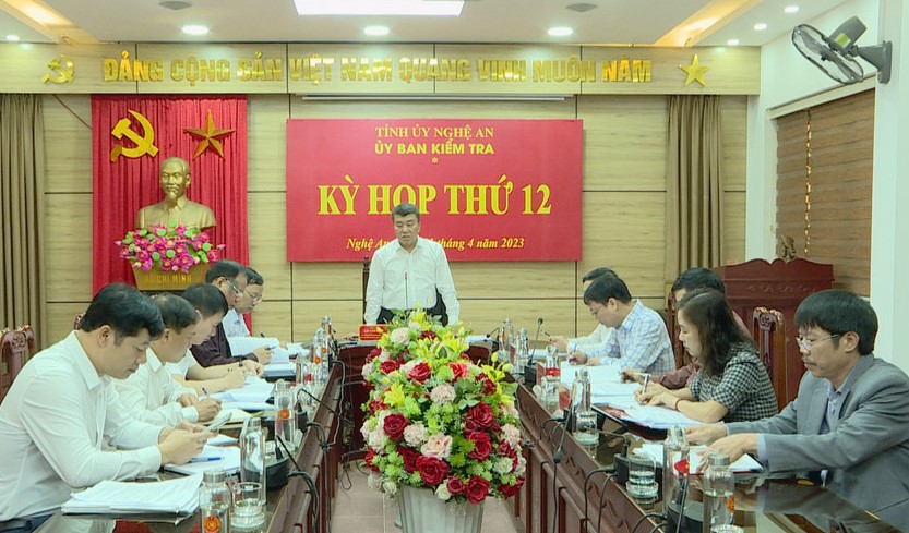 Một Trưởng phòng Tài chính - Kế hoạch bị đình chỉ sinh hoạt Đảng