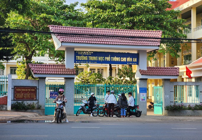 Thông tin mới nhất liên quan ngôi trường "lùm xùm" Đắk Lắk