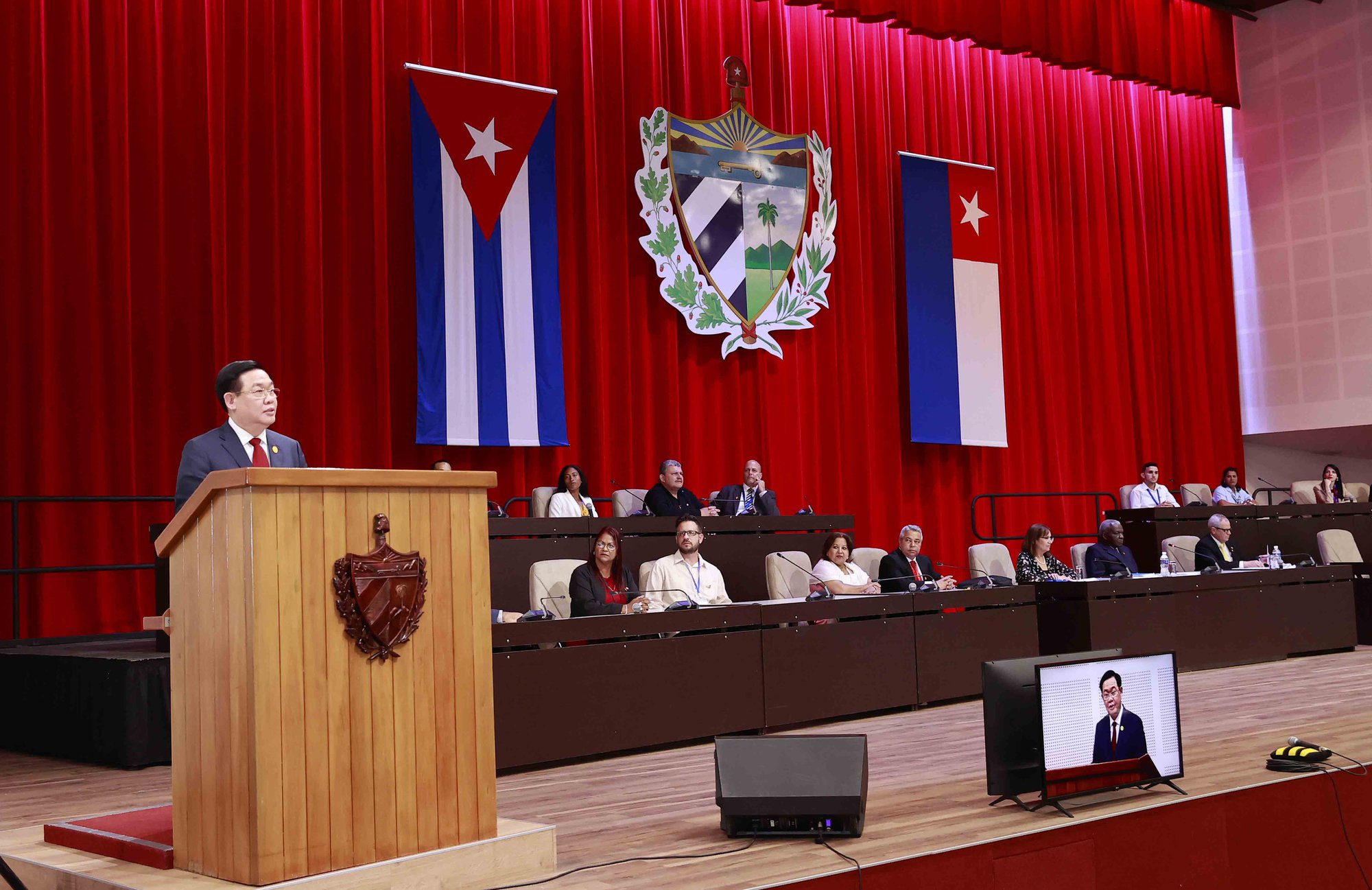Chủ tịch Quốc hội Vương Đình Huệ phát biểu trước Quốc hội Cuba